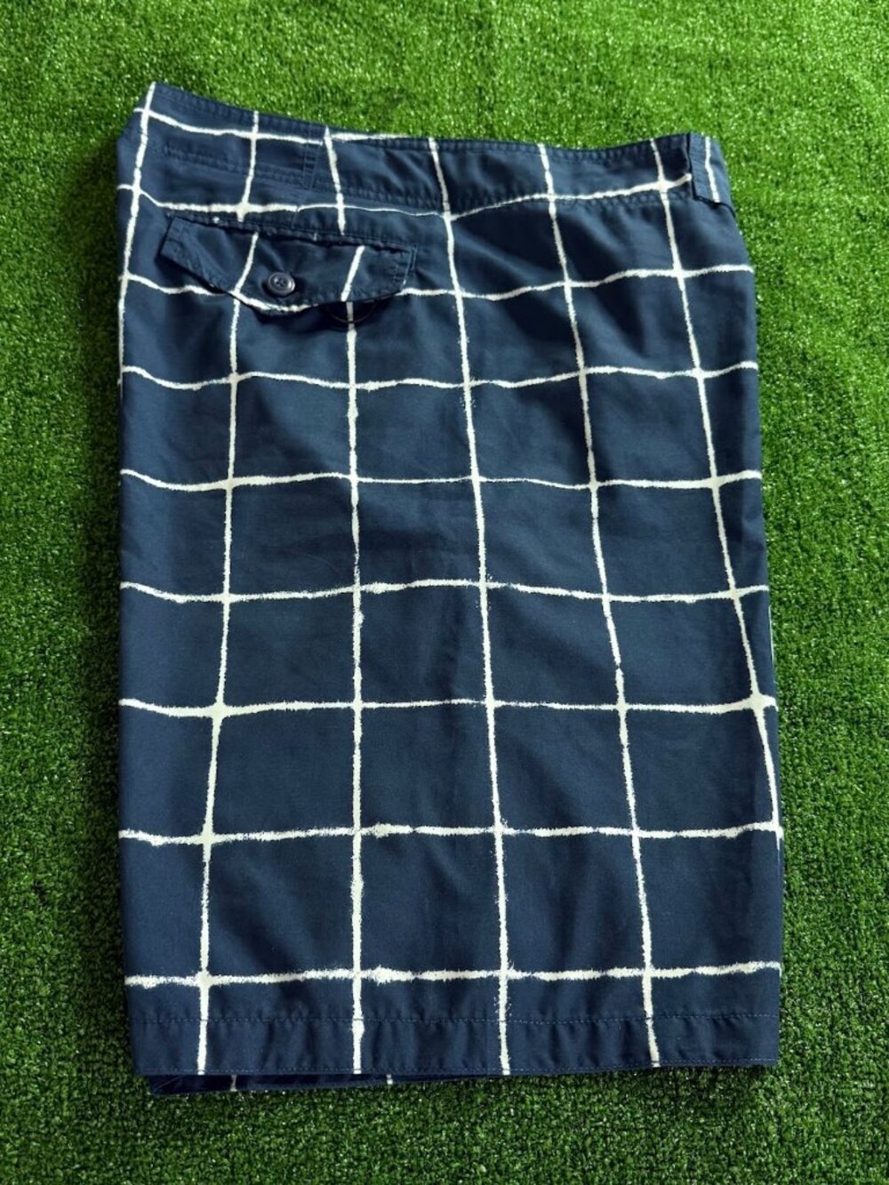Old Navy Men's Board Shorts Swim Trunks Size L Navy Plaid Quick Dry Technology